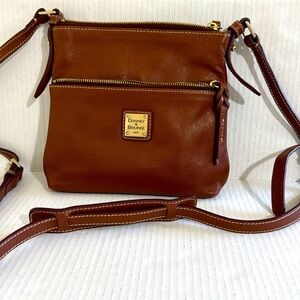 DOONEY & BOURKE Classic Leather Brown Crossbody Bag Medium Size